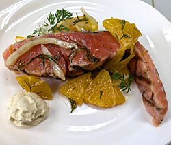 サーモンのマリネ　オレンジソース